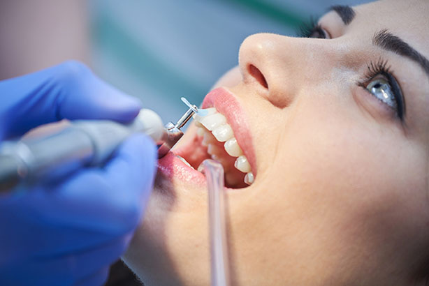 کلینیک دندانپزشکی
